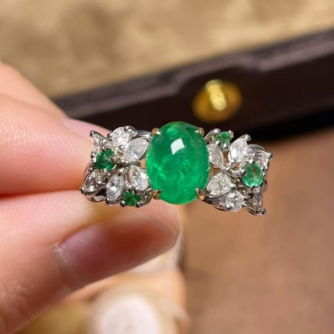 14k Gold 1.87 Ctw Natural Emerald & Diamond Ring: Ref:231046418 // gold content:14k gold // ring size:7. 25us // // main gemstone:emerald // shape:oval // carat weight:1. 32ct // color:green // treatment:natural // // adjacent gemstone 2 : diamond