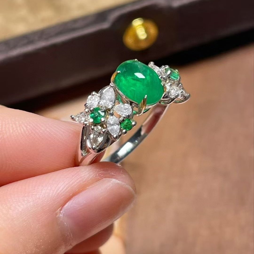 14k Gold 1.87 Ctw Natural Emerald & Diamond Ring - 5