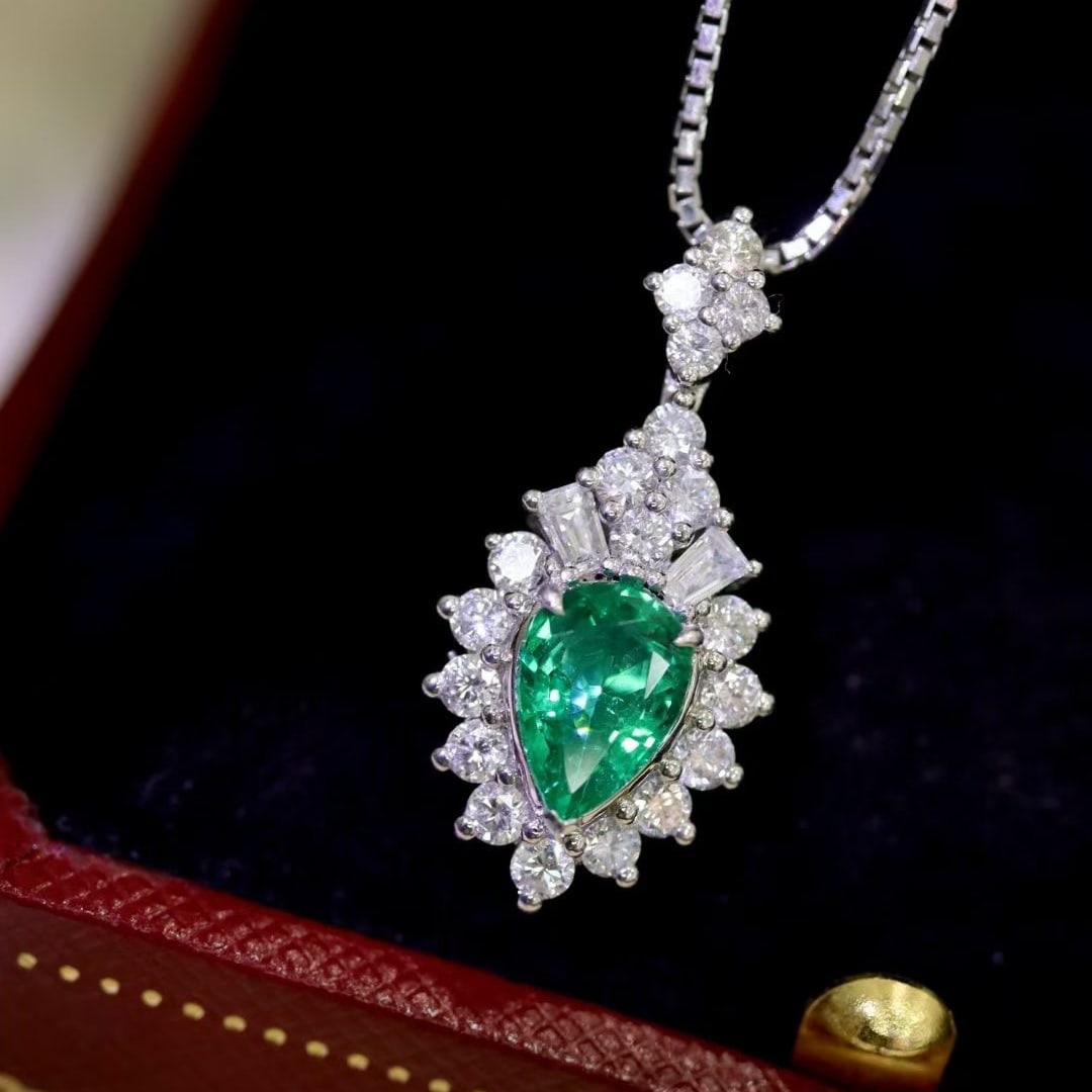 14k Gold 1.68 Ctw Natural Emerald & Diamond Pendant( Without Chain ) - 4