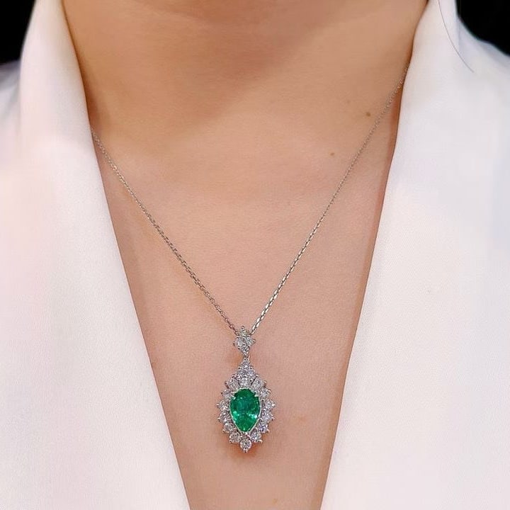 14k Gold 1.68 Ctw Natural Emerald & Diamond Pendant( Without Chain ) - 5