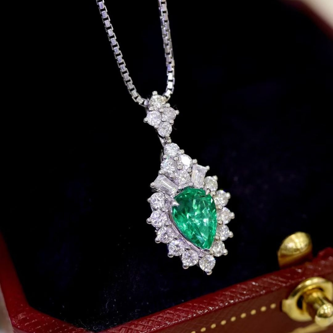 14k Gold 1.68 Ctw Natural Emerald & Diamond Pendant( Without Chain ) - 6