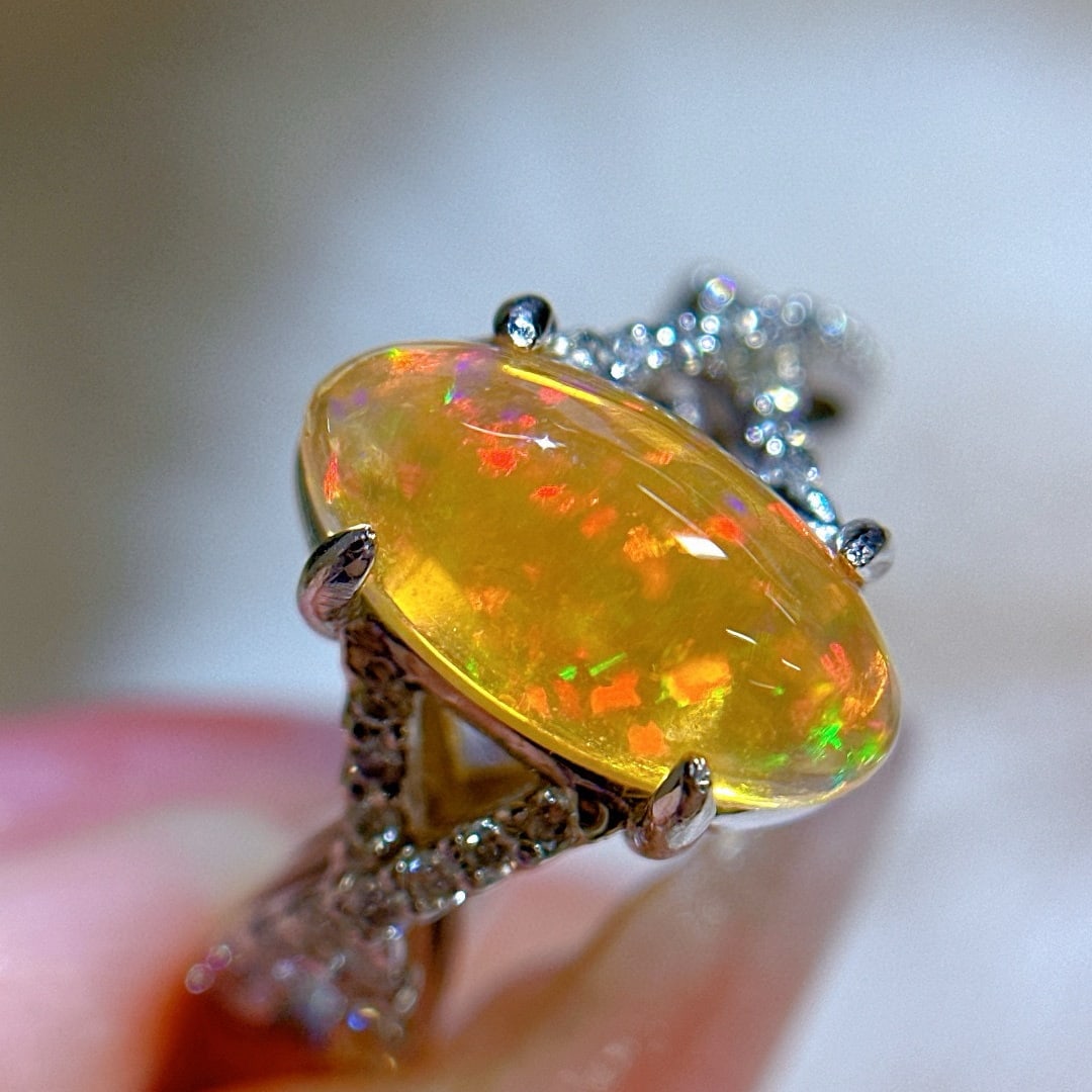 14k Gold 2.79 Ctw Natural Opal & Diamond Ring - 4