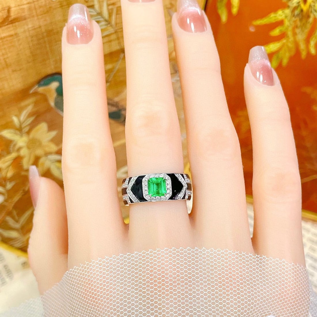 14k Gold 1.17 Ctw Natural Emerald & Diamond Ring - 5