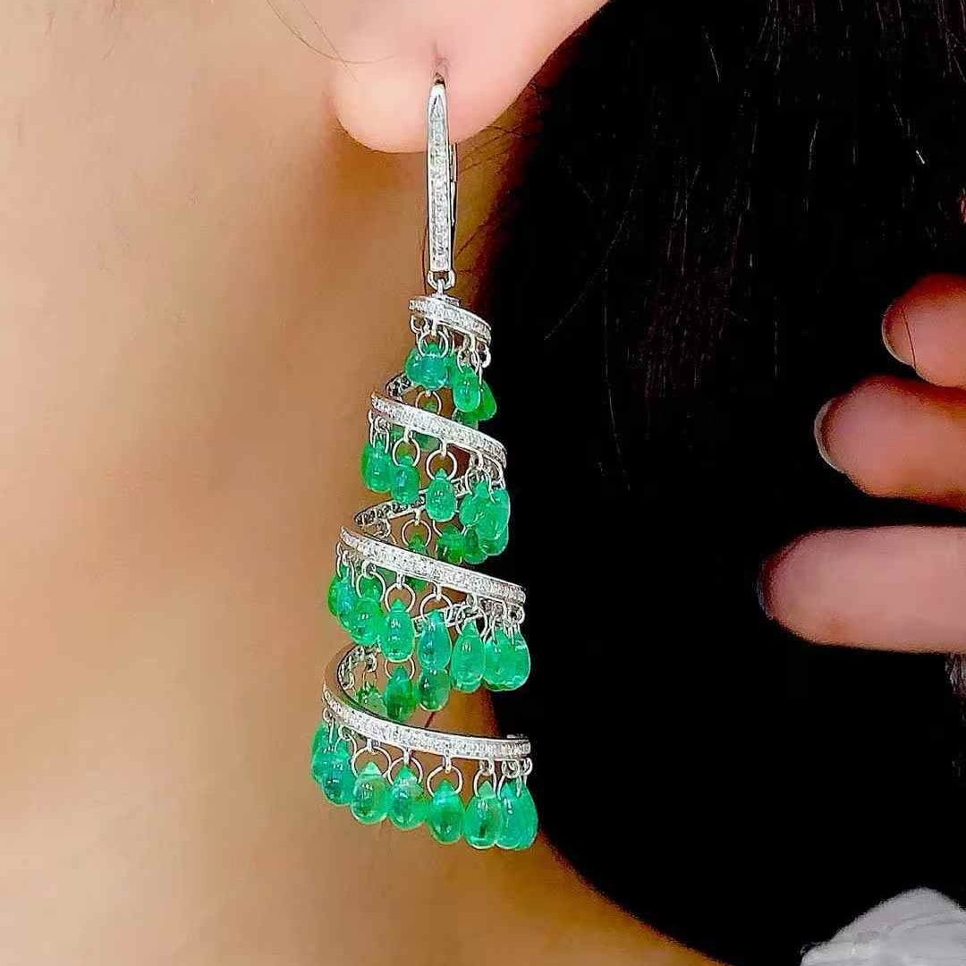 14k Gold 18.8 Ct Natural Emerald & Diamond Earrings - 5