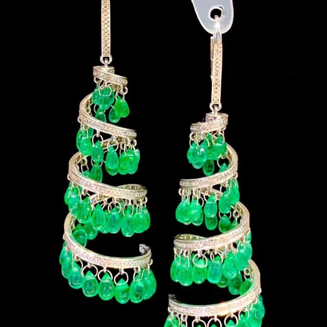 14k Gold 18.8 Ct Natural Emerald & Diamond Earrings - 6