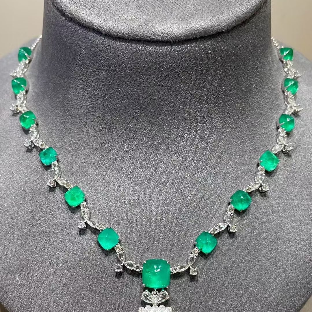 14k Gold 14.5 Ct Natural Emerald & Diamond & Sapphire Necklace - 4