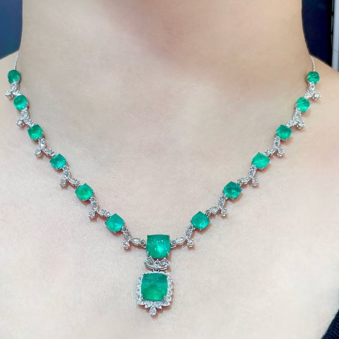 14k Gold 14.5 Ct Natural Emerald & Diamond & Sapphire Necklace - 6