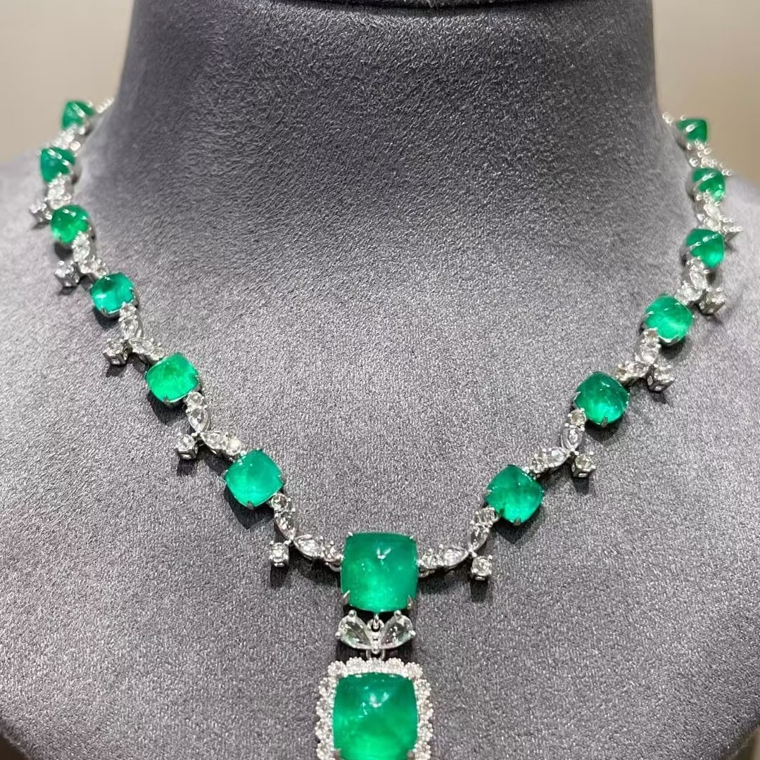 14k Gold 14.5 Ct Natural Emerald & Diamond & Sapphire Necklace - 7