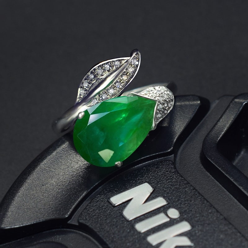 14k Gold 3.08 Ctw Vivid Green Natural Emerald & Diamond Ring - 2