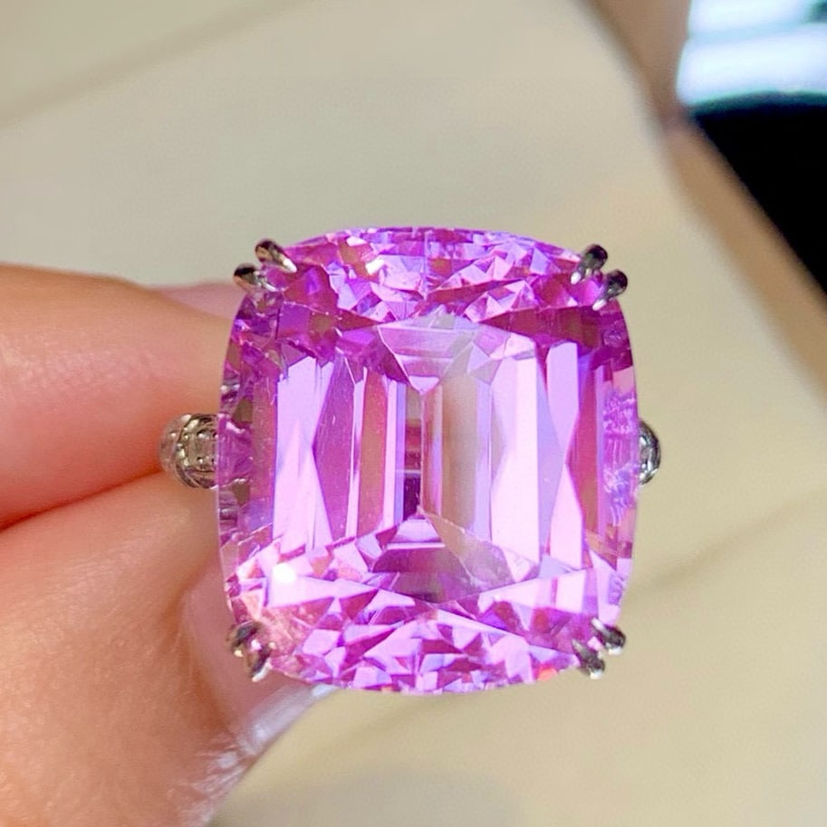 14k Gold 26.3 Ct Natural Kunzite & Diamond Ring: Ref:231047083 // gold content:14k gold // ring size:7. 25us // // main gemstone:kunzite // shape:cushion // carat weight:26. 3ct // color:purple // treatment:natural // // adjacent gemstone 2 :