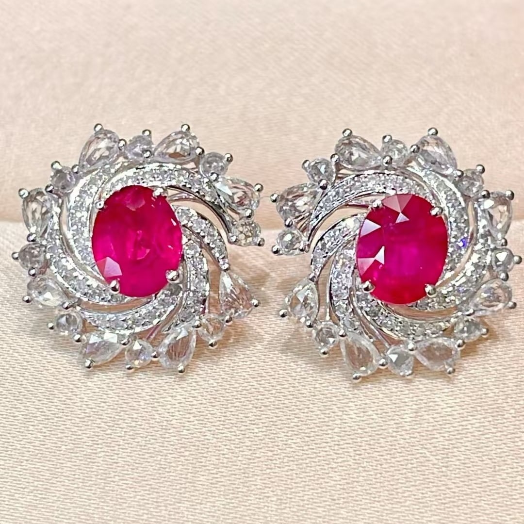 14k Gold 1.55 Ct Natural Ruby & Diamond & Sapphire Earrings: Ref:231047103 // gold content:14k gold // main gemstone:ruby // shape:oval // carat weight:1. 55ct // color:red // treatment:natural // // adjacent gemstone 2 : diamond // shape:round // clarity