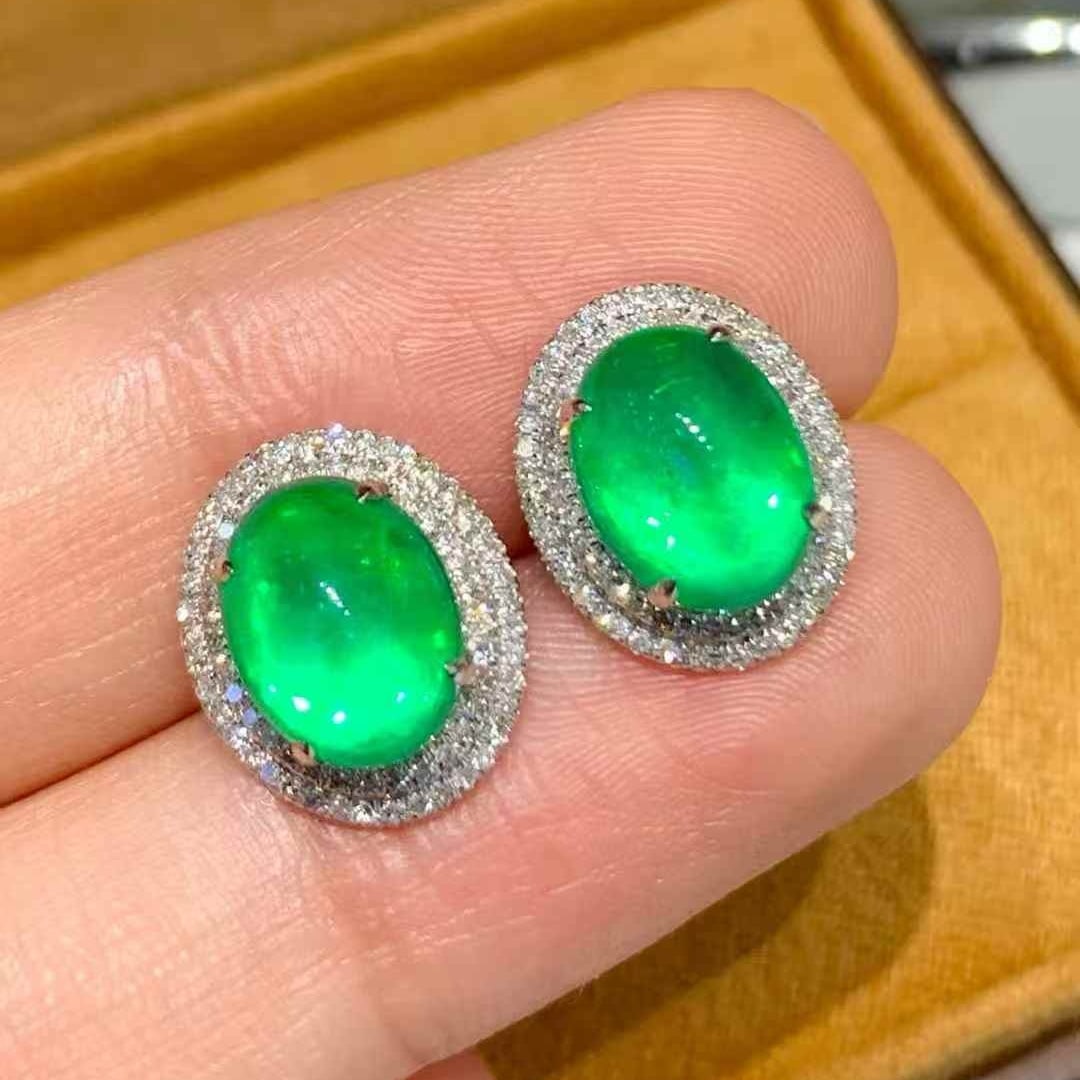 14k Gold 4.3 Ct Natural Emerald & Diamond Earrings - 3