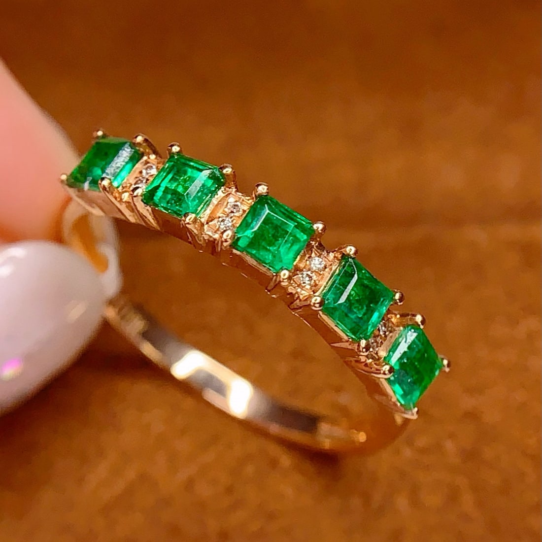 14k Gold 1 Ct Natural Emerald & Diamond Ring - 5