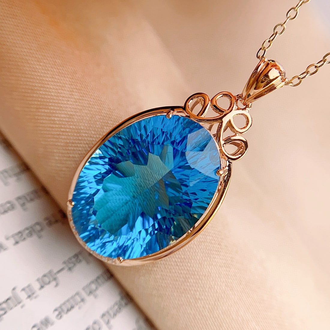 14k Gold 26.00 Ct Natural Topaz & Diamond Pendant( Without Chain ) - 2