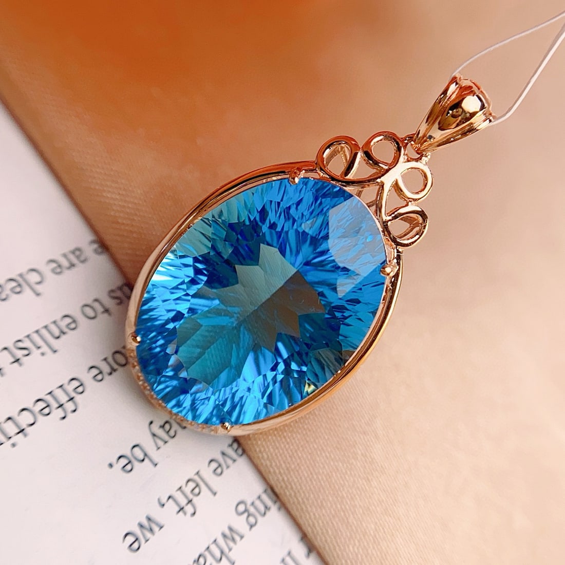 14k Gold 26.00 Ct Natural Topaz & Diamond Pendant( Without Chain ) - 4