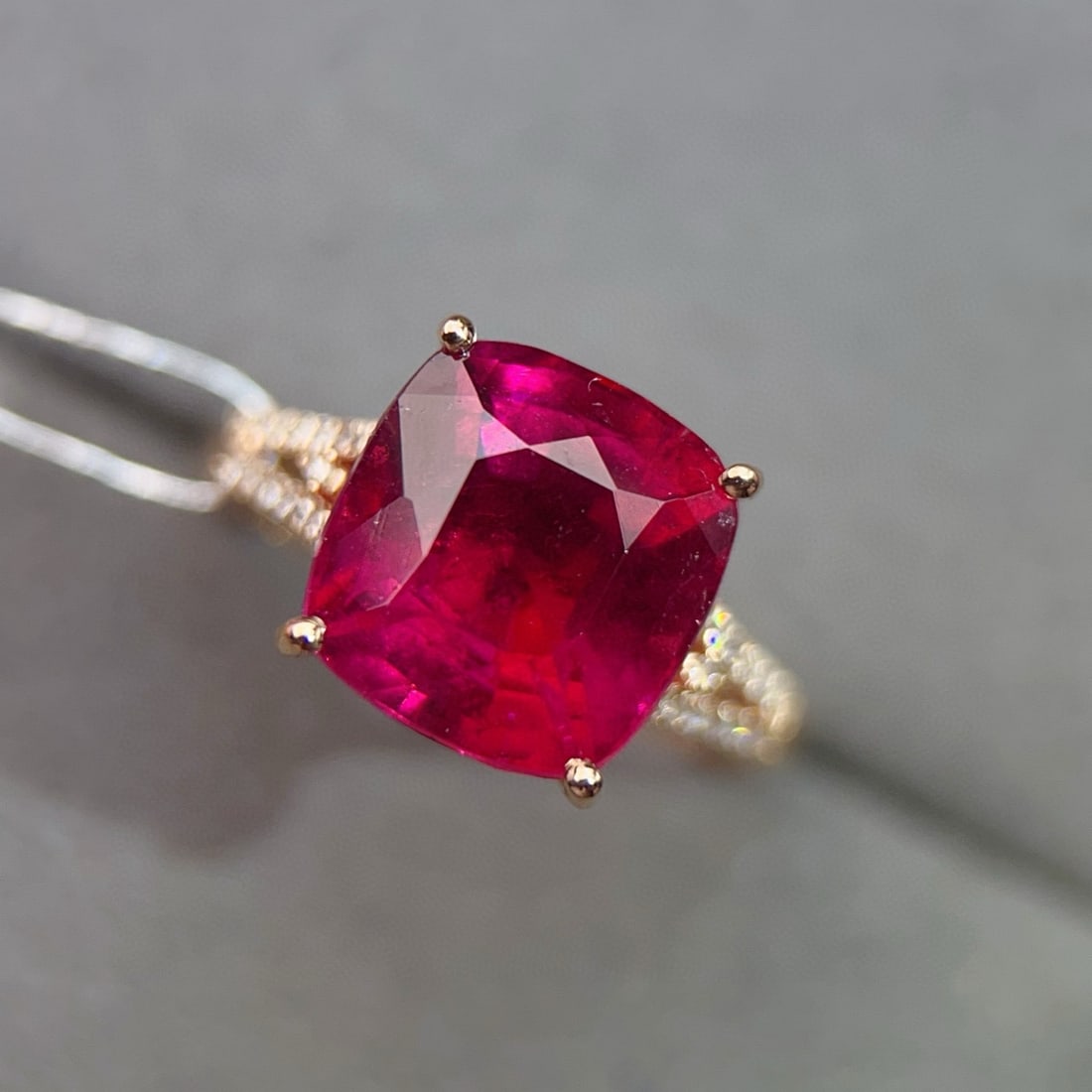 14k Gold 5.80 Ctw Natural Tourmaline & Diamond Ring - 2