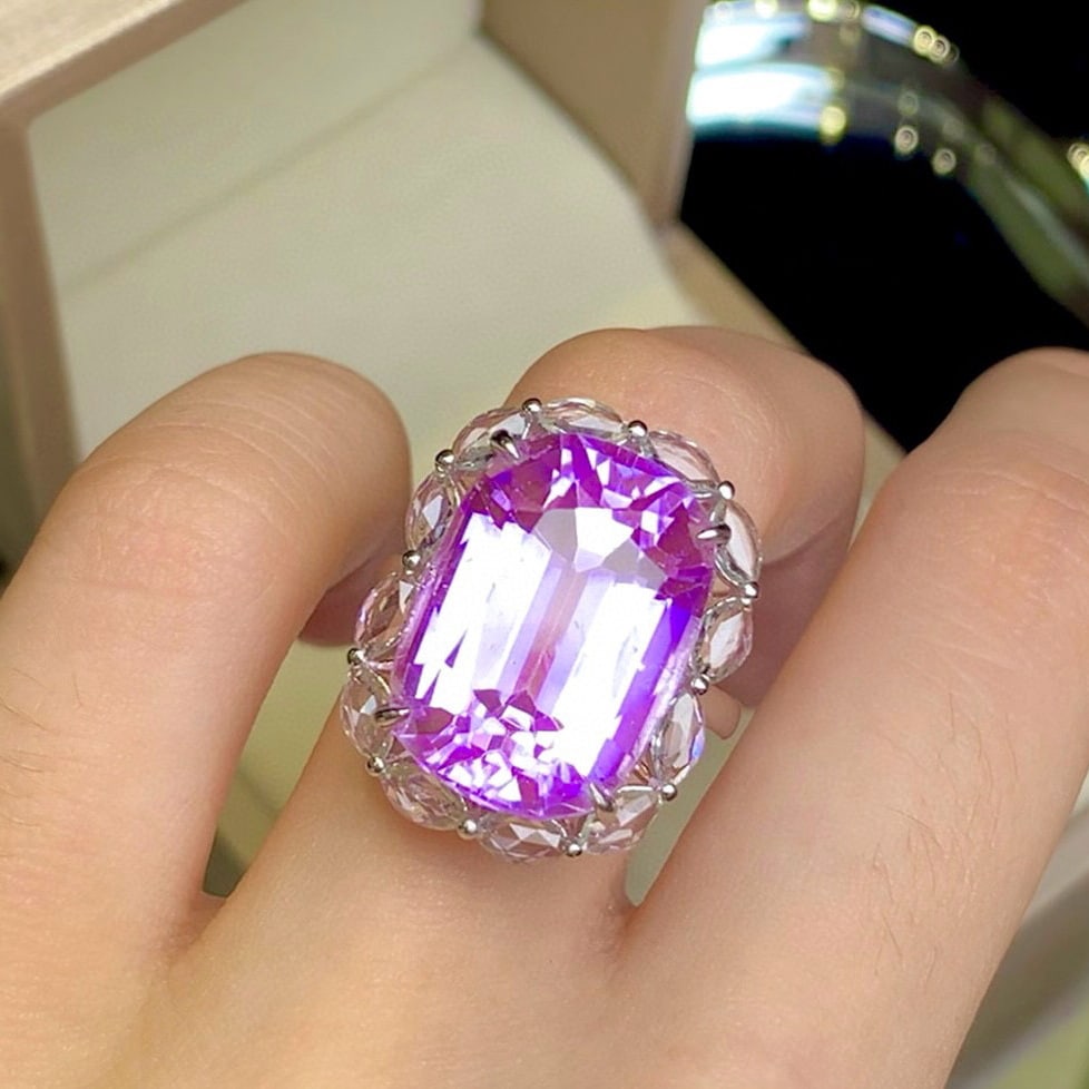 14k Gold 19.8 Ct Natural Kunzite & Sapphire Ring - 5