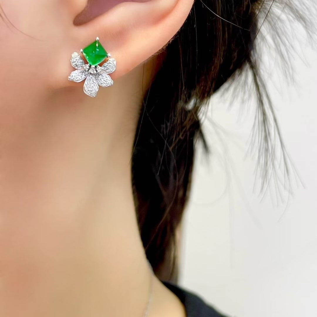 14k Gold 1.2 Ct Vivid Green Natural Emerald & Diamond Earrings - 3