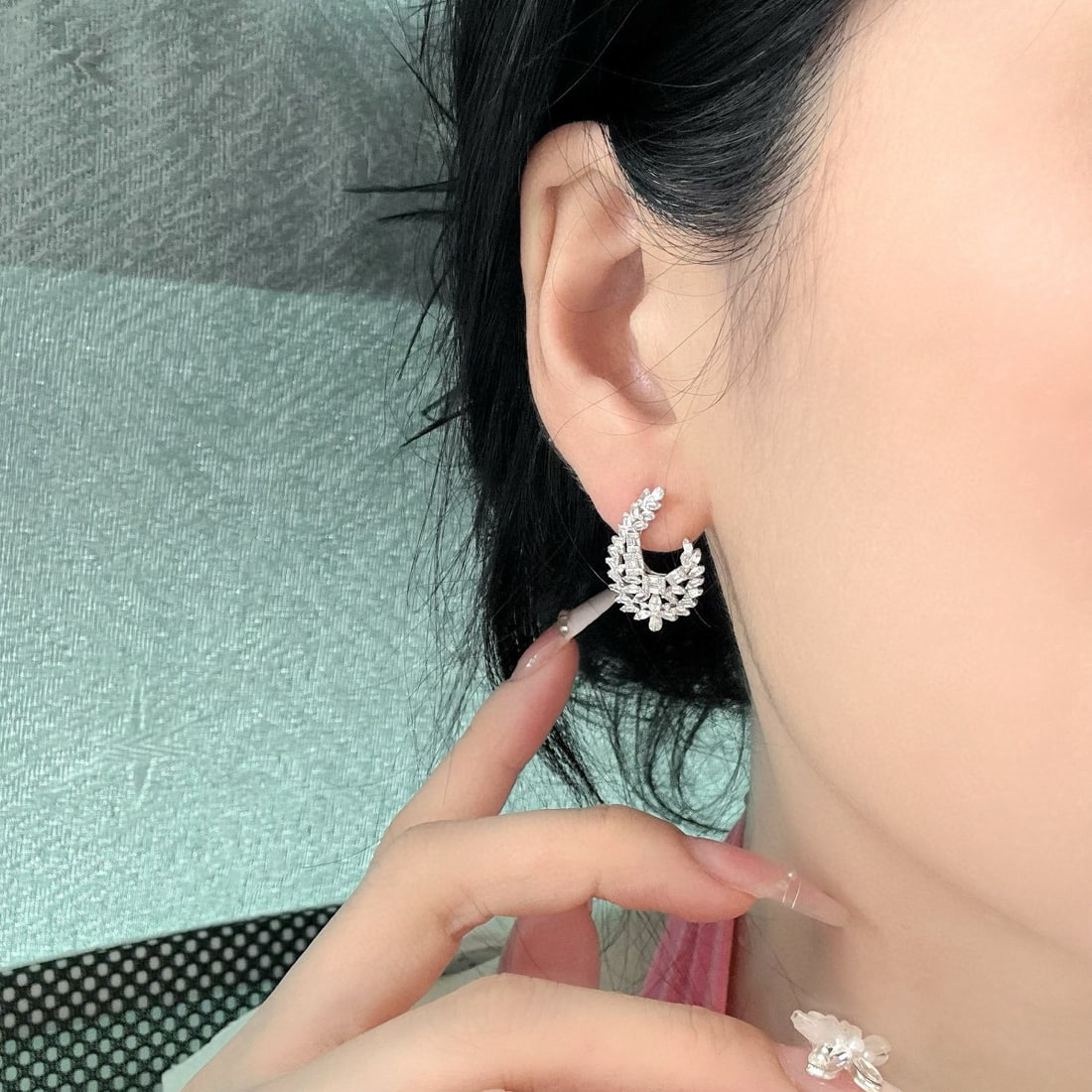 14k Gold 0.9 Ct Natural H Diamond Earrings - 3