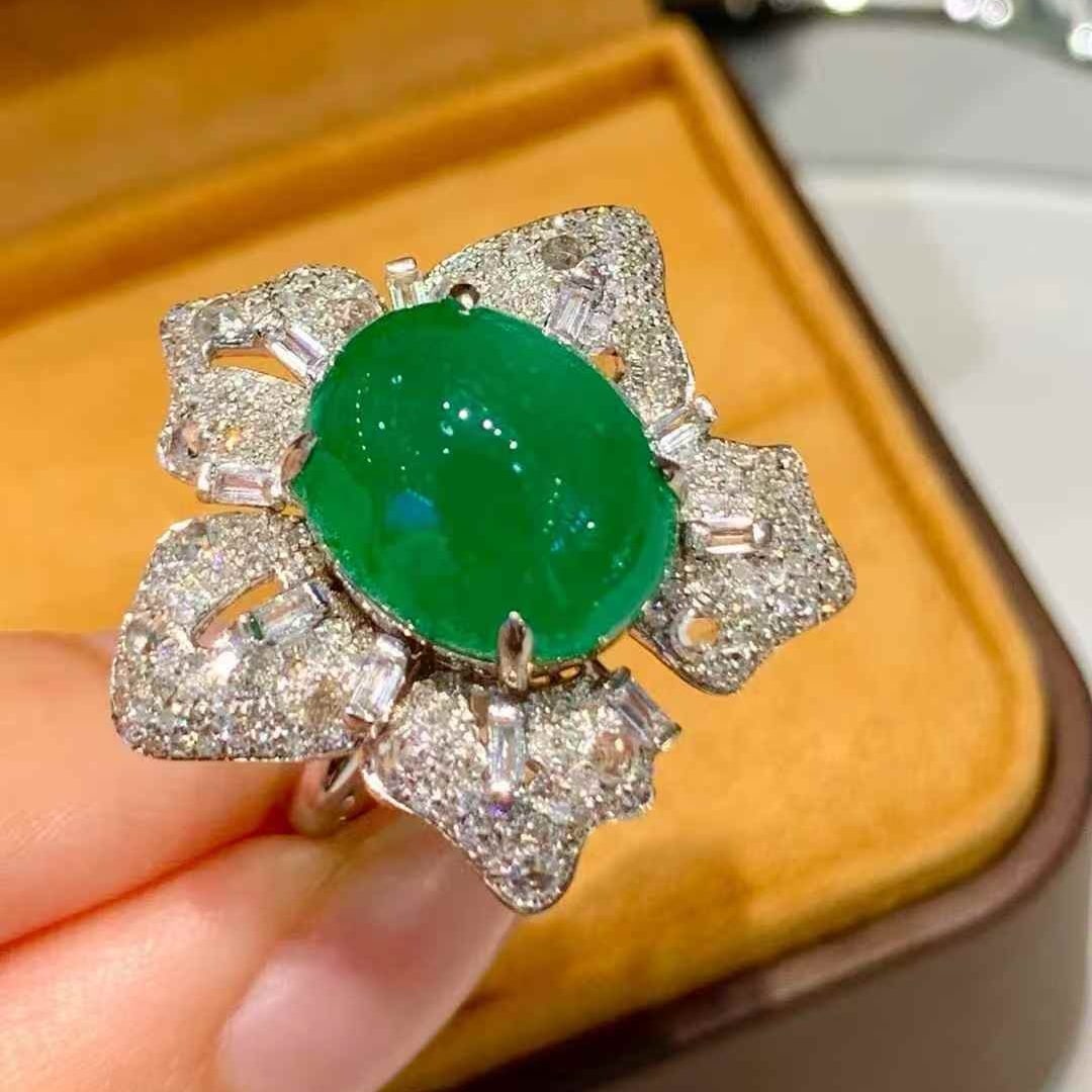 14k Gold 6.1 Ct Natural Emerald & Diamond Ring - 3