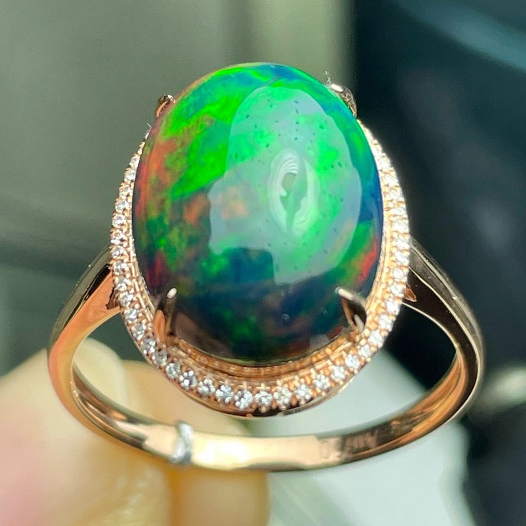 14k Gold 4.55 Ct Natural Opal & Diamond Ring - 4