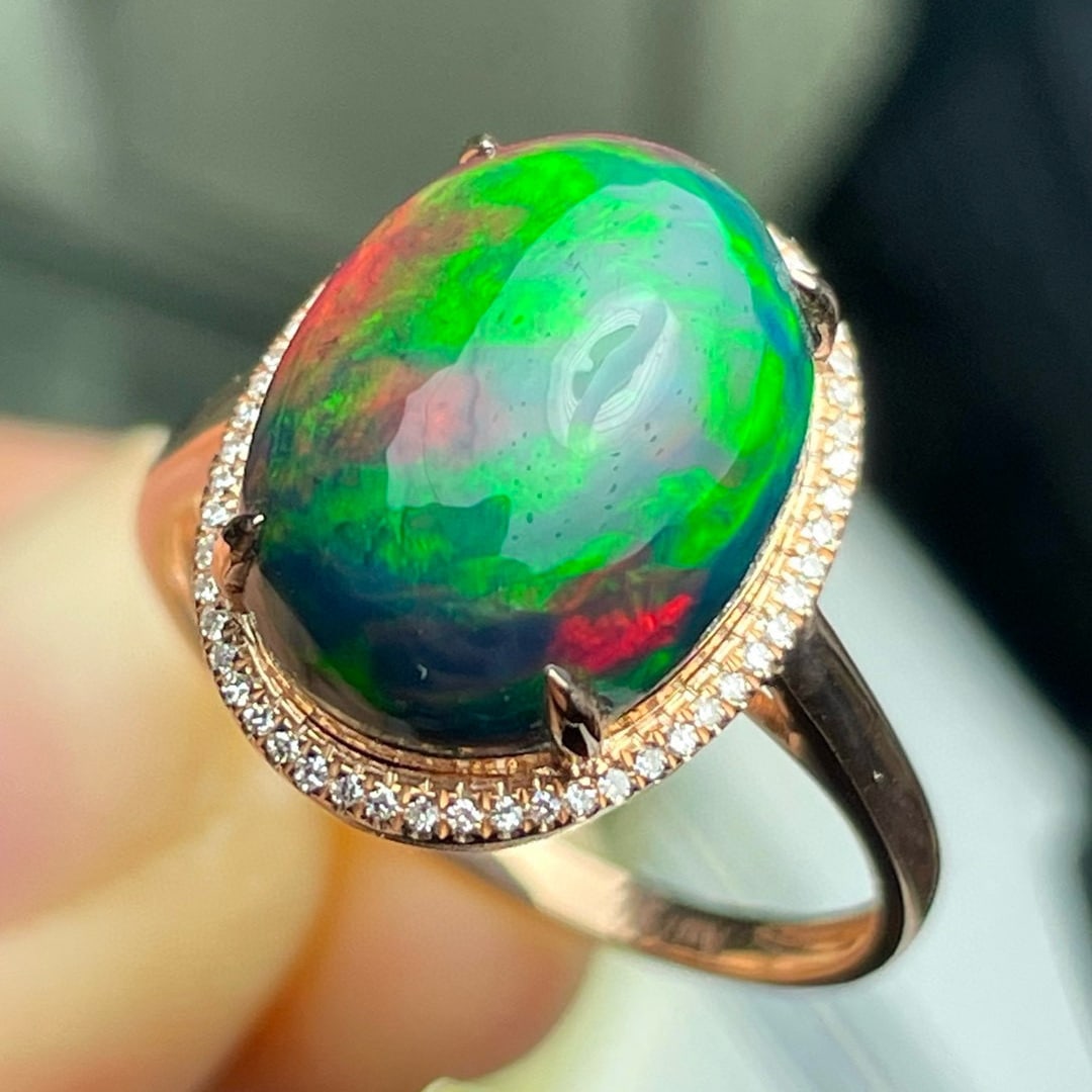 14k Gold 4.55 Ct Natural Opal & Diamond Ring - 5