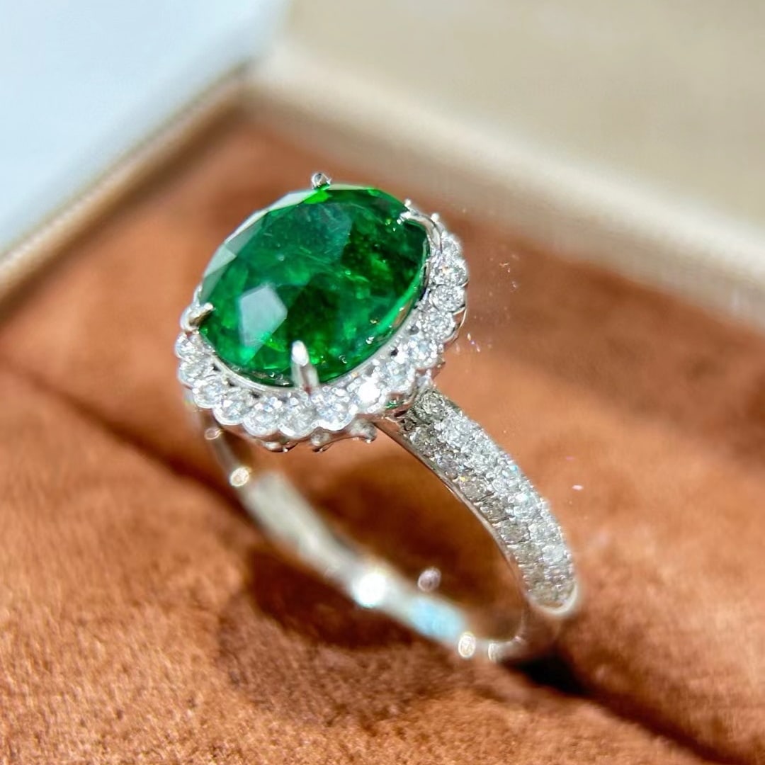14k Gold 5.12 Ctw Vivid Green Natural Tsavorite & Diamond Ring - 6