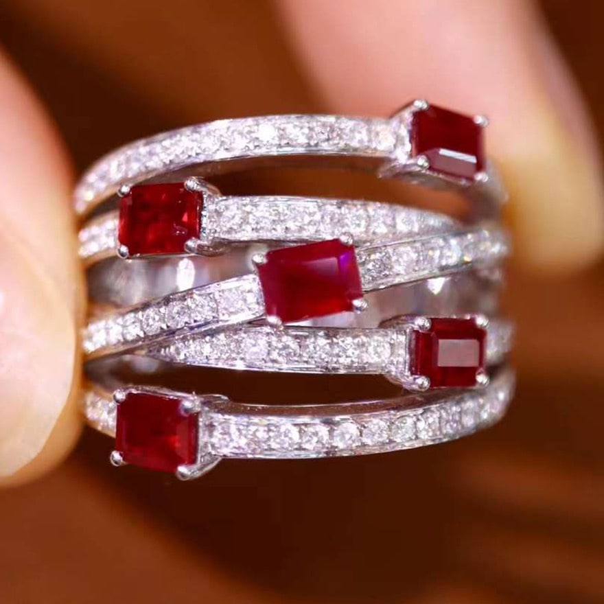 14k Gold 2.19 Ctw Vivid Red Natural Ruby & Diamond Ring: Ref:231048005 // gold content:14k gold // ring size:7. 25us // // main gemstone:ruby // shape:octagonal // carat weight:1. 50ct // color:vivid red // treatment:natural // // adjacent gemstone 2 :