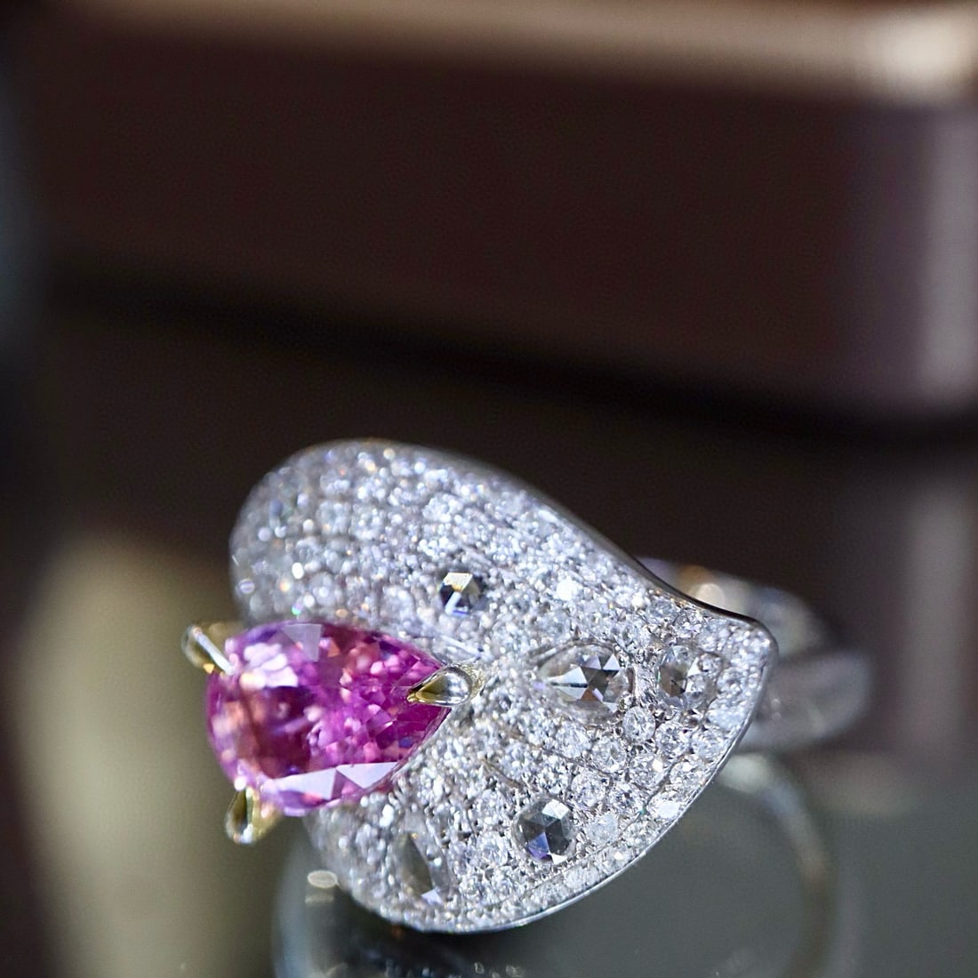 14k Gold 2.08 Ctw Natural Padparadscha Sapphire & Diamond Ring - 2