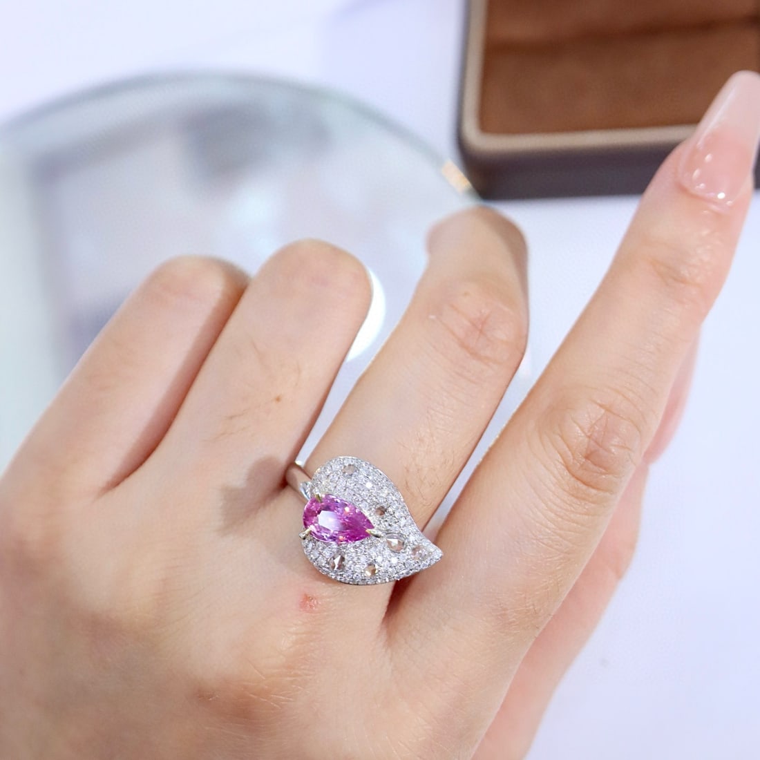 14k Gold 2.08 Ctw Natural Padparadscha Sapphire & Diamond Ring - 4