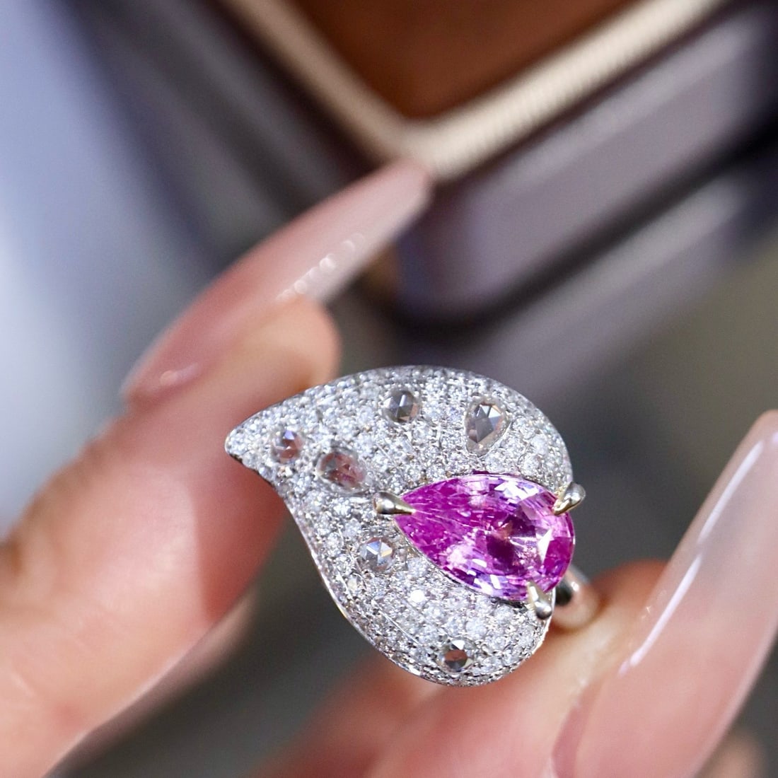 14k Gold 2.08 Ctw Natural Padparadscha Sapphire & Diamond Ring - 5