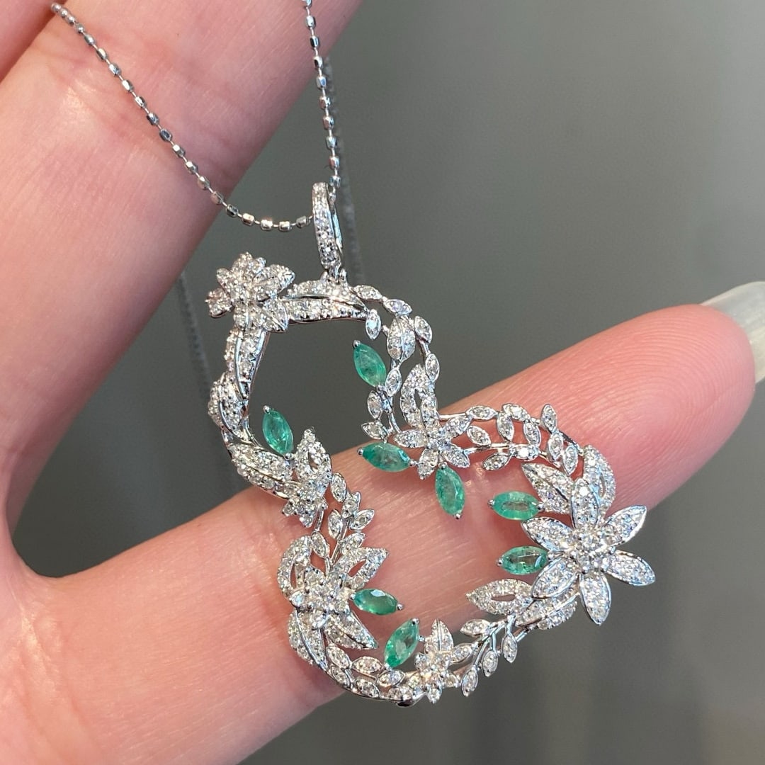 14k Gold 1.0 Ctw Natural Emerald & Diamond Pendant( Without Chain ) - 3