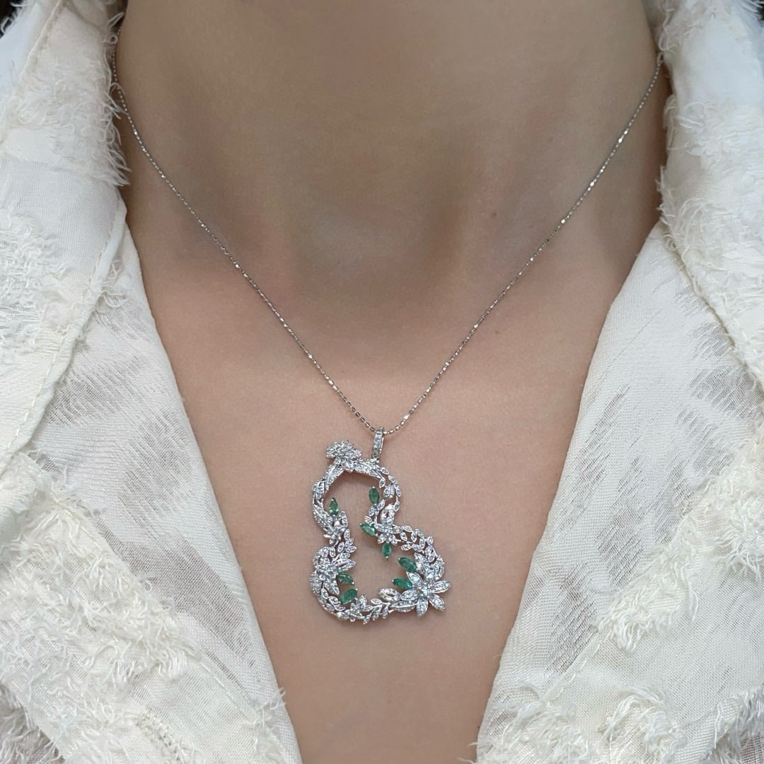14k Gold 1.0 Ctw Natural Emerald & Diamond Pendant( Without Chain ) - 4