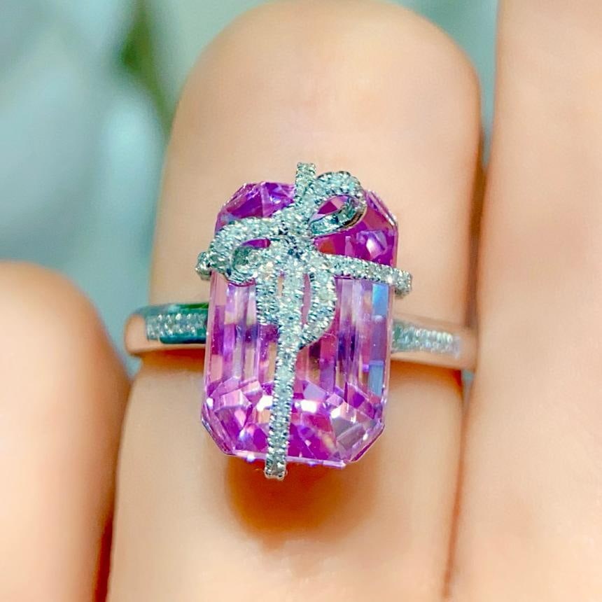14k Gold 9.35 Ct Natural Kunzite & Diamond Ring - 4