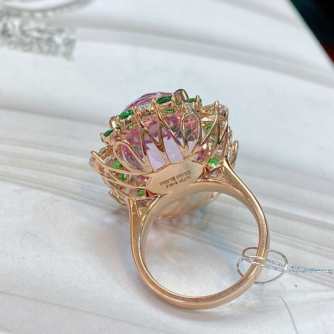 14k Gold 29.13 Ctw Natural Kunzite & Sapphire & Tsavorite Ring - 3