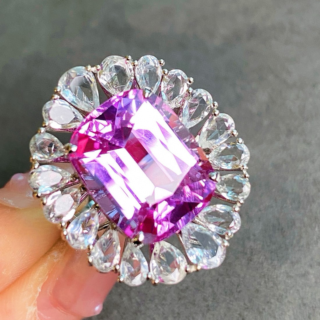 14k Gold 20.03 Ctw Natural Kunzite & Sapphire Ring - 7