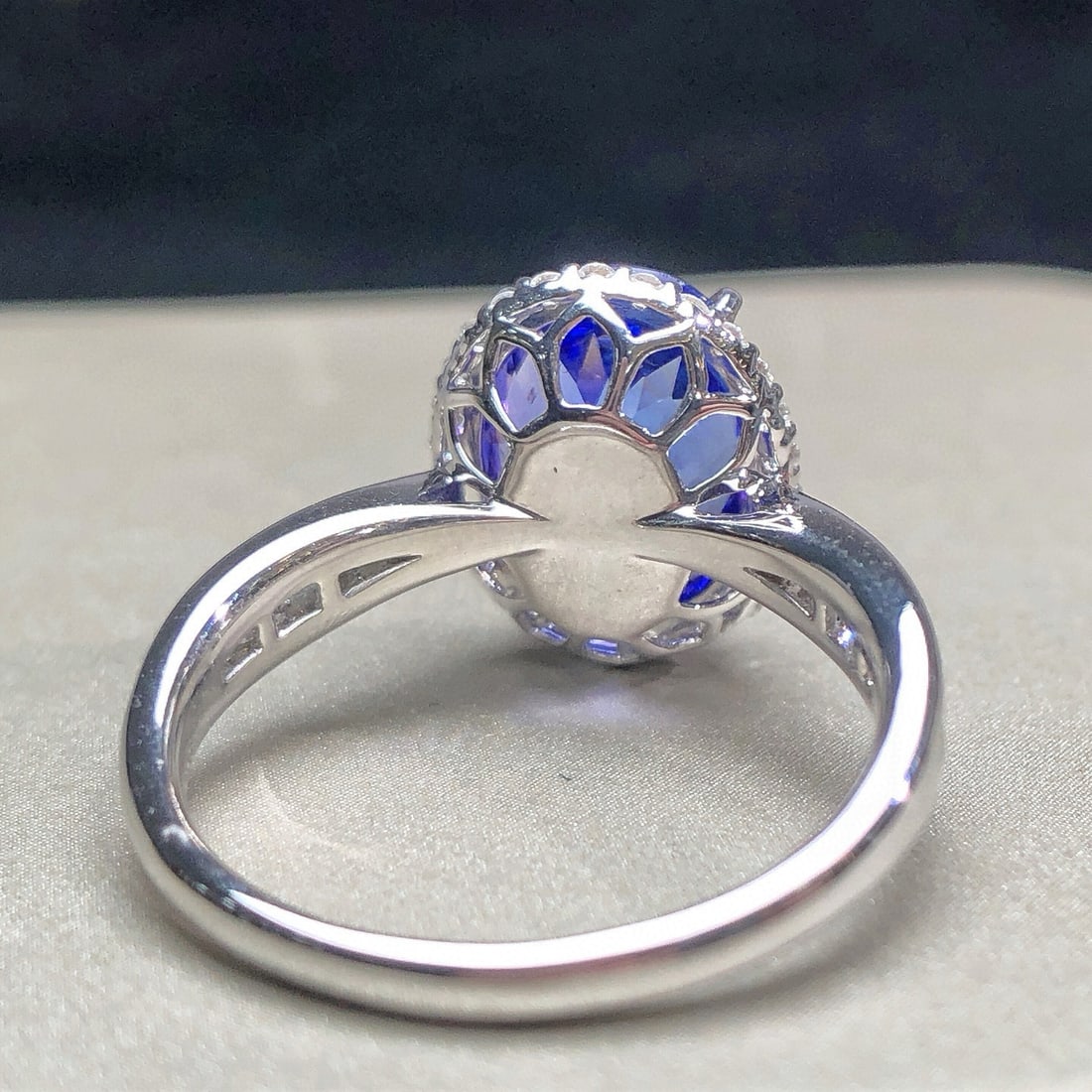 14k Gold 3.45 Ctw Natural Tanzanite & Diamond Ring - 8