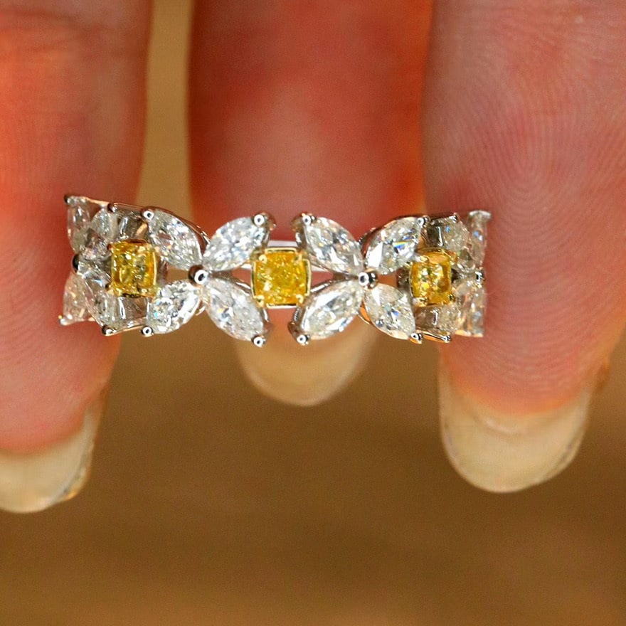 14k Gold 1.80 Ct Natural Color Diamond Ring - 6