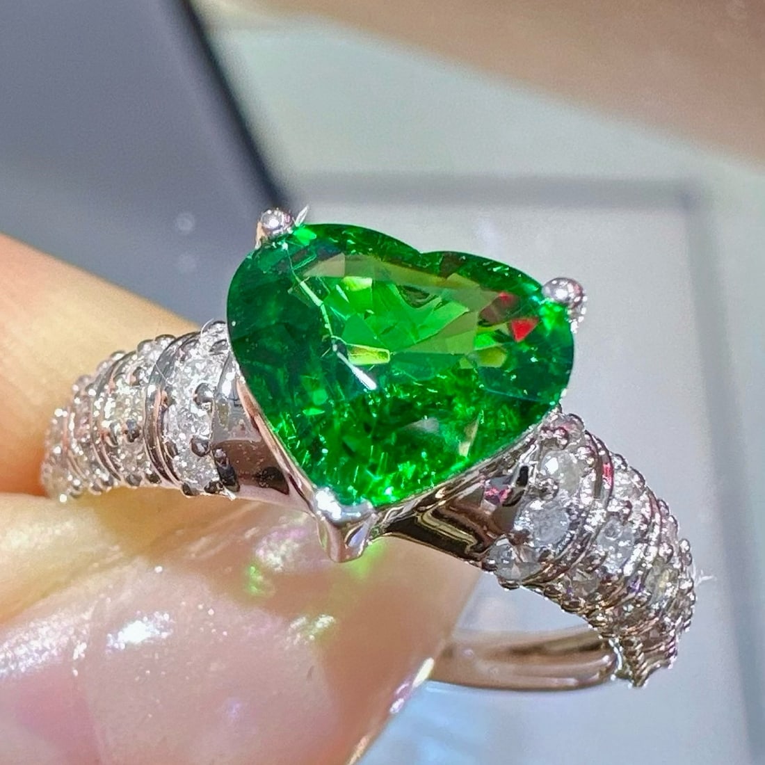 14k Gold 1.97 Ctw Natural Tsavorite & Diamond Ring - 3