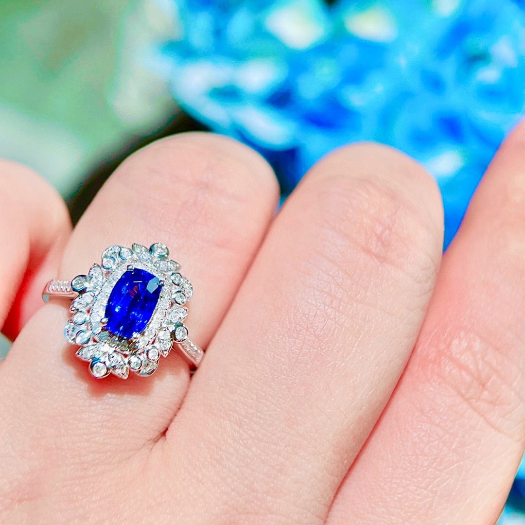 14k Gold 1.87 Ctw Natural Sapphire & Diamond Ring - 5