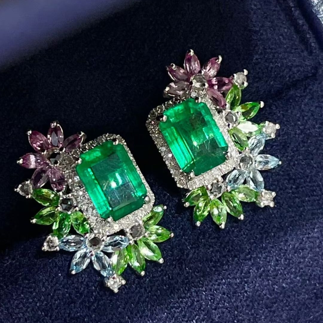 14k Gold 2 Ct Vivid Green Natural Emerald & Diamond Earrings - 3