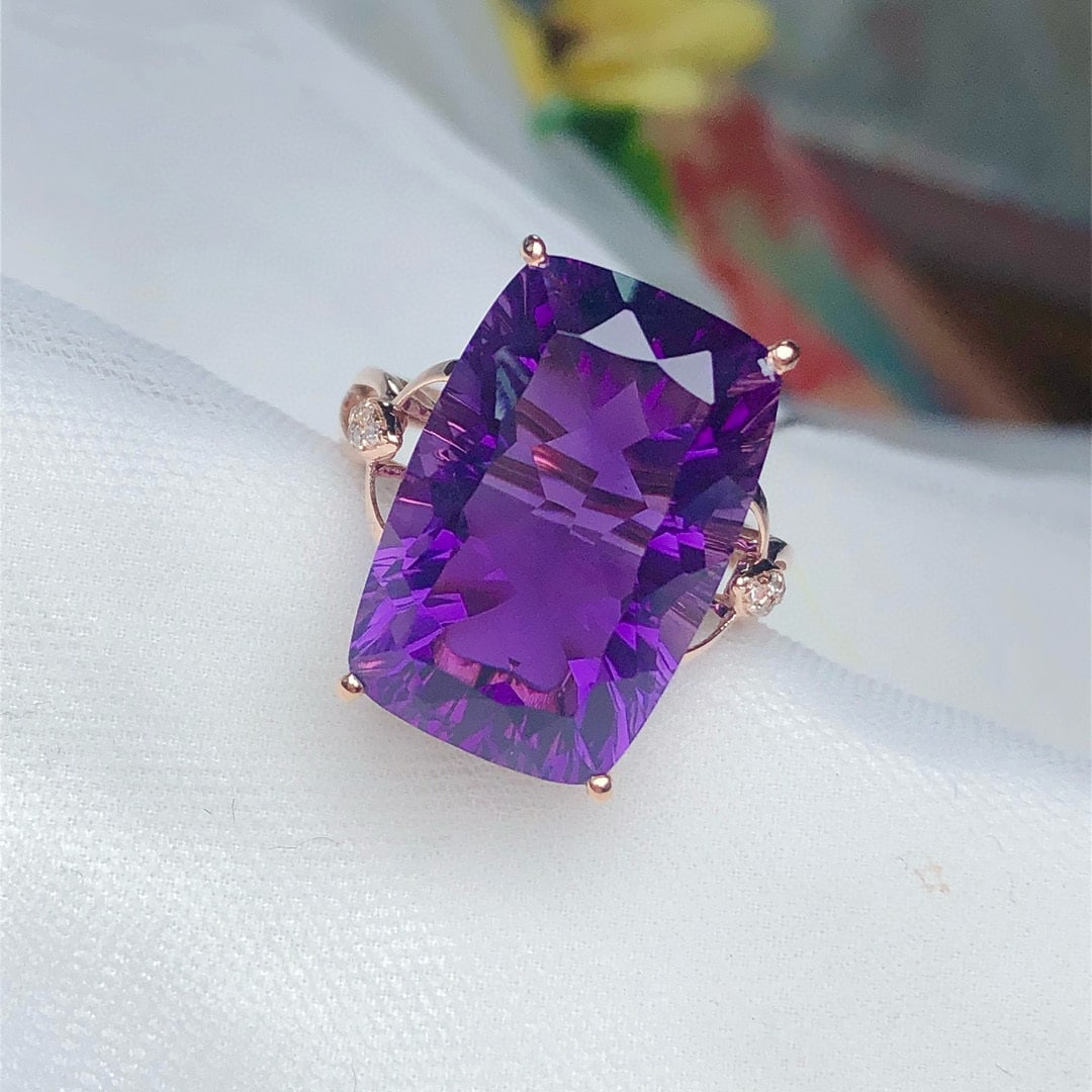 14k Gold 13.85 Ct Natural Amethyst & Diamond Ring - 4