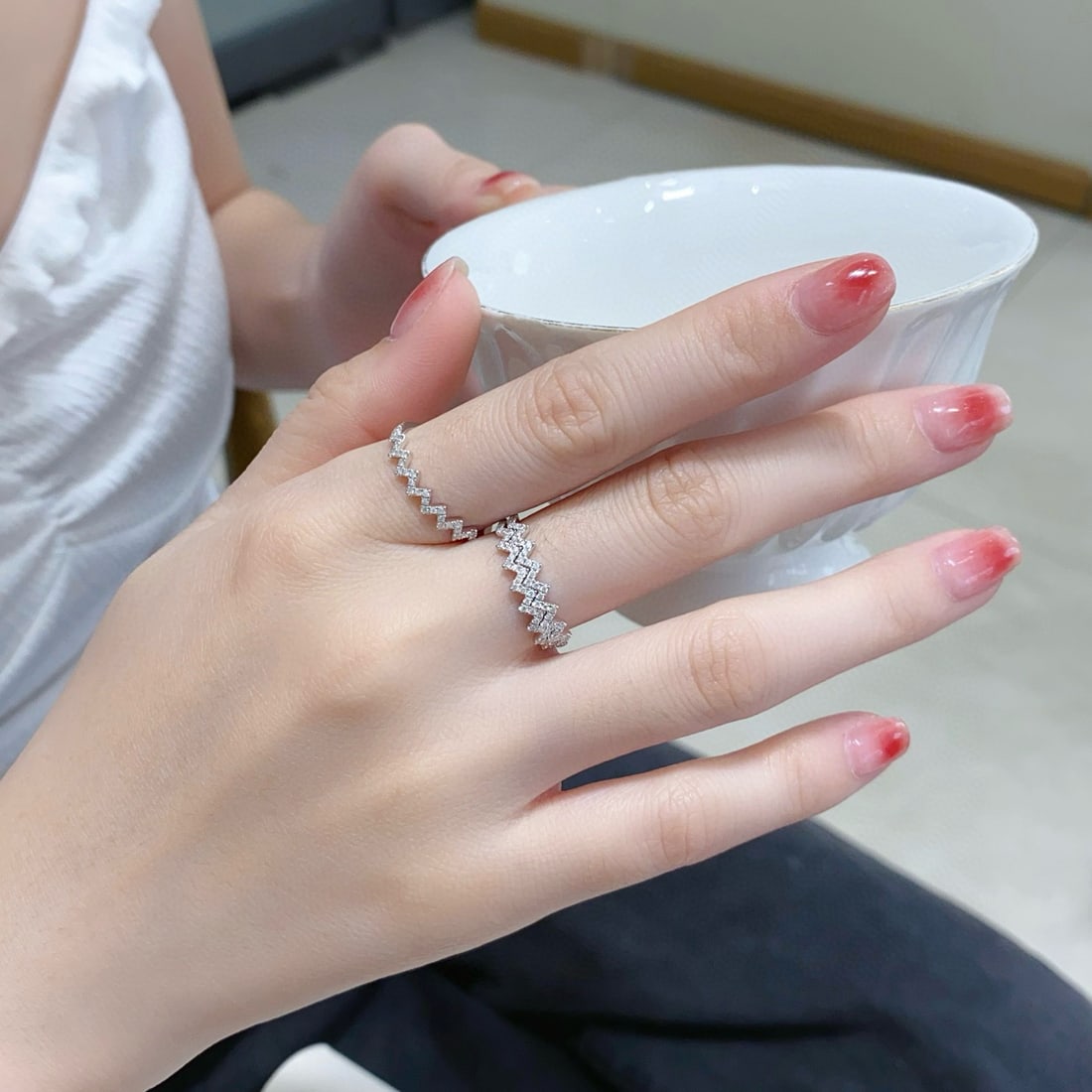 14k Gold 0.15 Ct Natural H Diamond Ring - 4