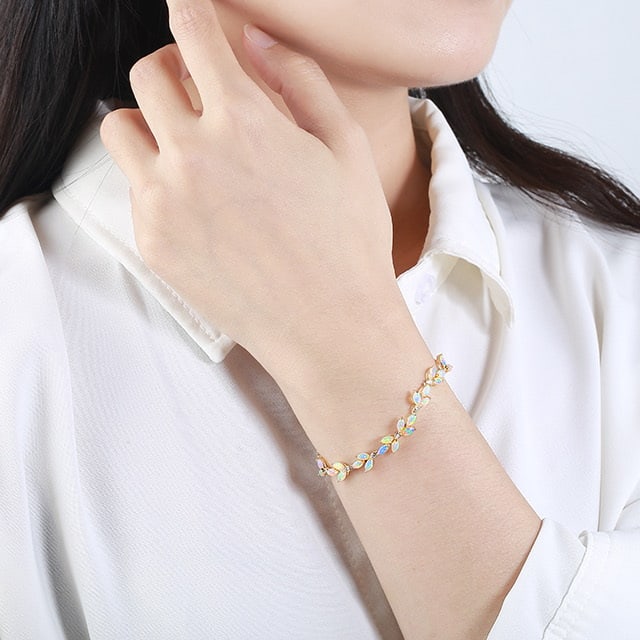 14k Gold 2.10 Ctw Natural Opal & Diamond Bracelet - 6