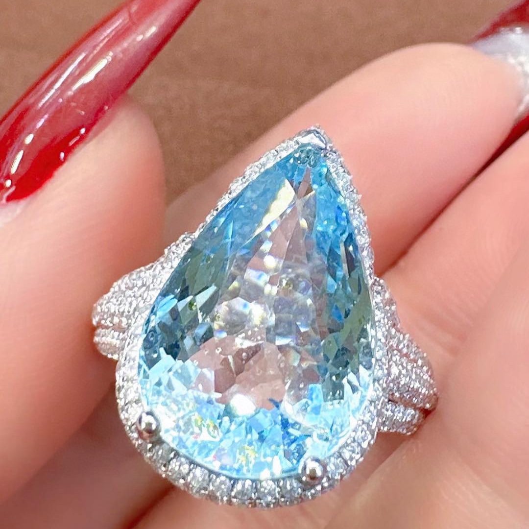 14k Gold 8.40 Ctw Natural Aquamarine & Diamond Ring - 3