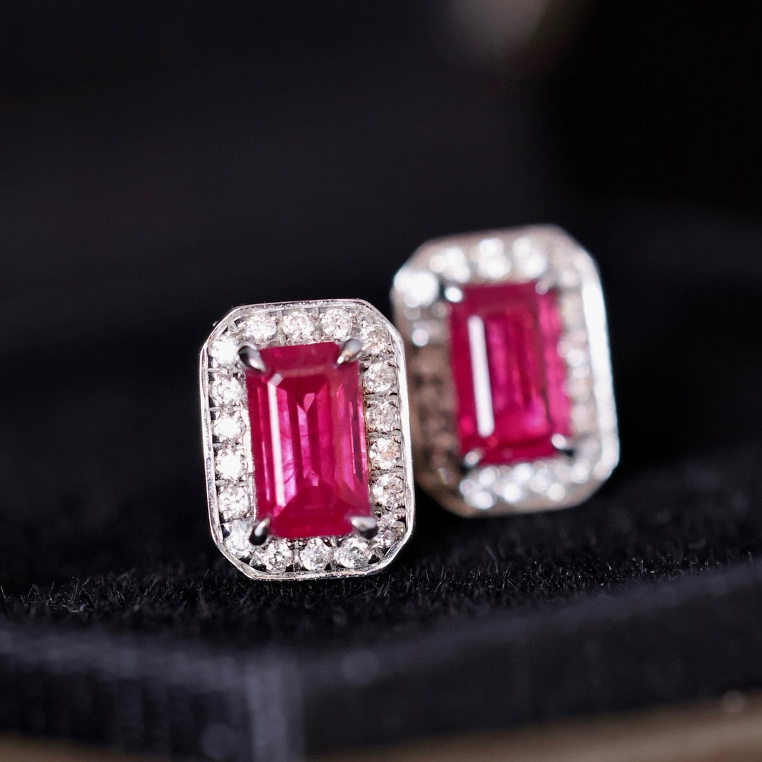 14k Gold 0.89 Ctw Natural Ruby & Diamond Earrings - 5