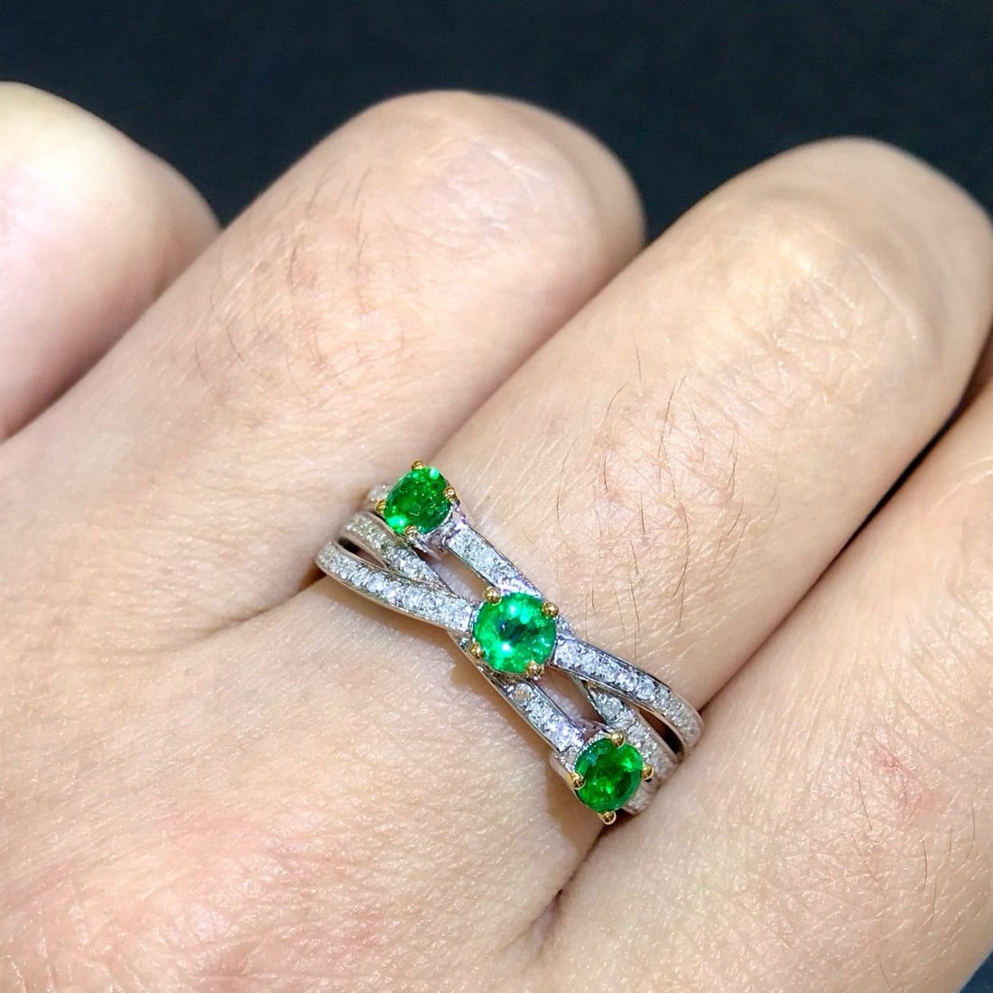 14k Gold 1.05 Ctw Vivid Green Natural Emerald & Diamond Ring - 6