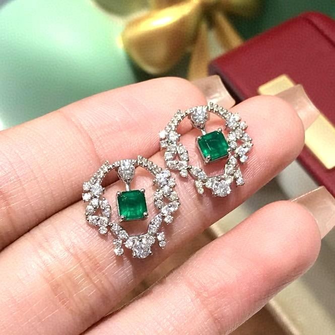 14k Gold 1.47 Ctw Vivid Green Natural Emerald & Diamond Earrings - 3