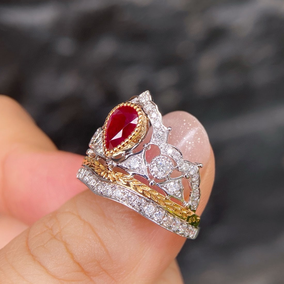 14k Gold 2.03 Ctw Natural Ruby & Diamond Ring - 3