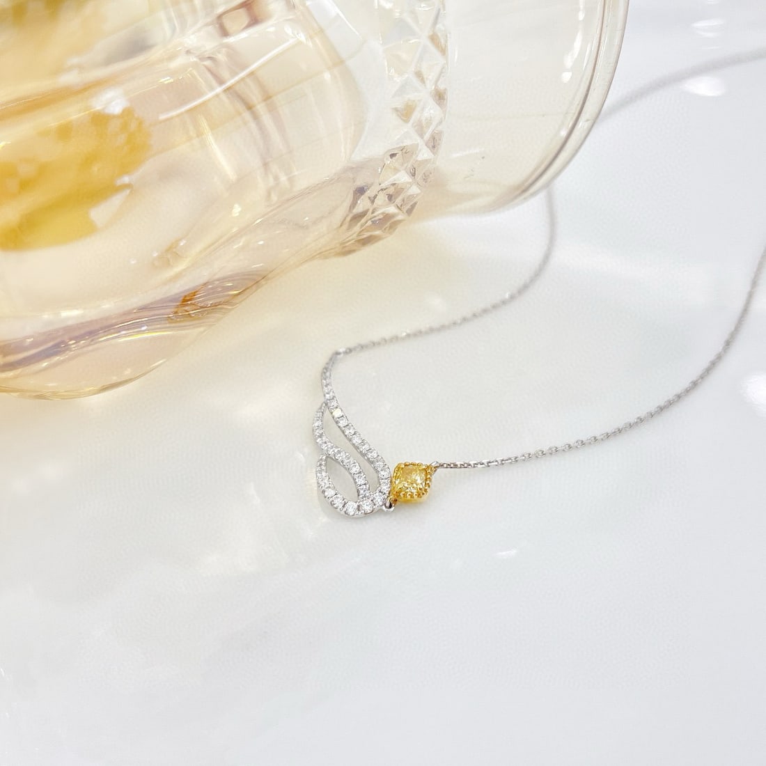 14k Gold 0.30 Ctw Natural Yellow Diamond & Diamond Necklace - 3